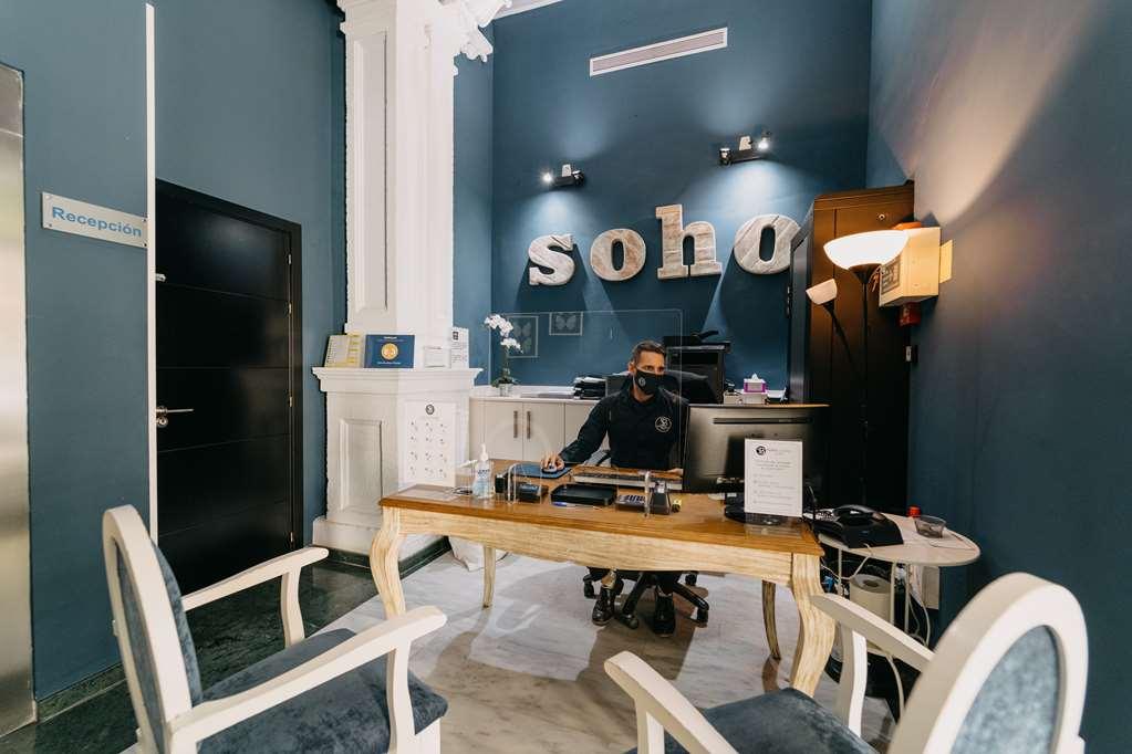 Отель Soho Boutique Малага Экстерьер фото